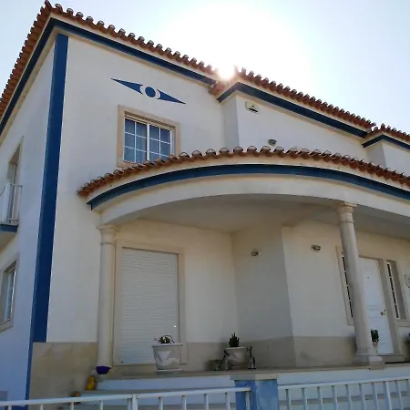 House With 3 Bedrooms In Ferrel With Wonderful City View Enclosed Garden And Wifi * Ferrel (Leiria)